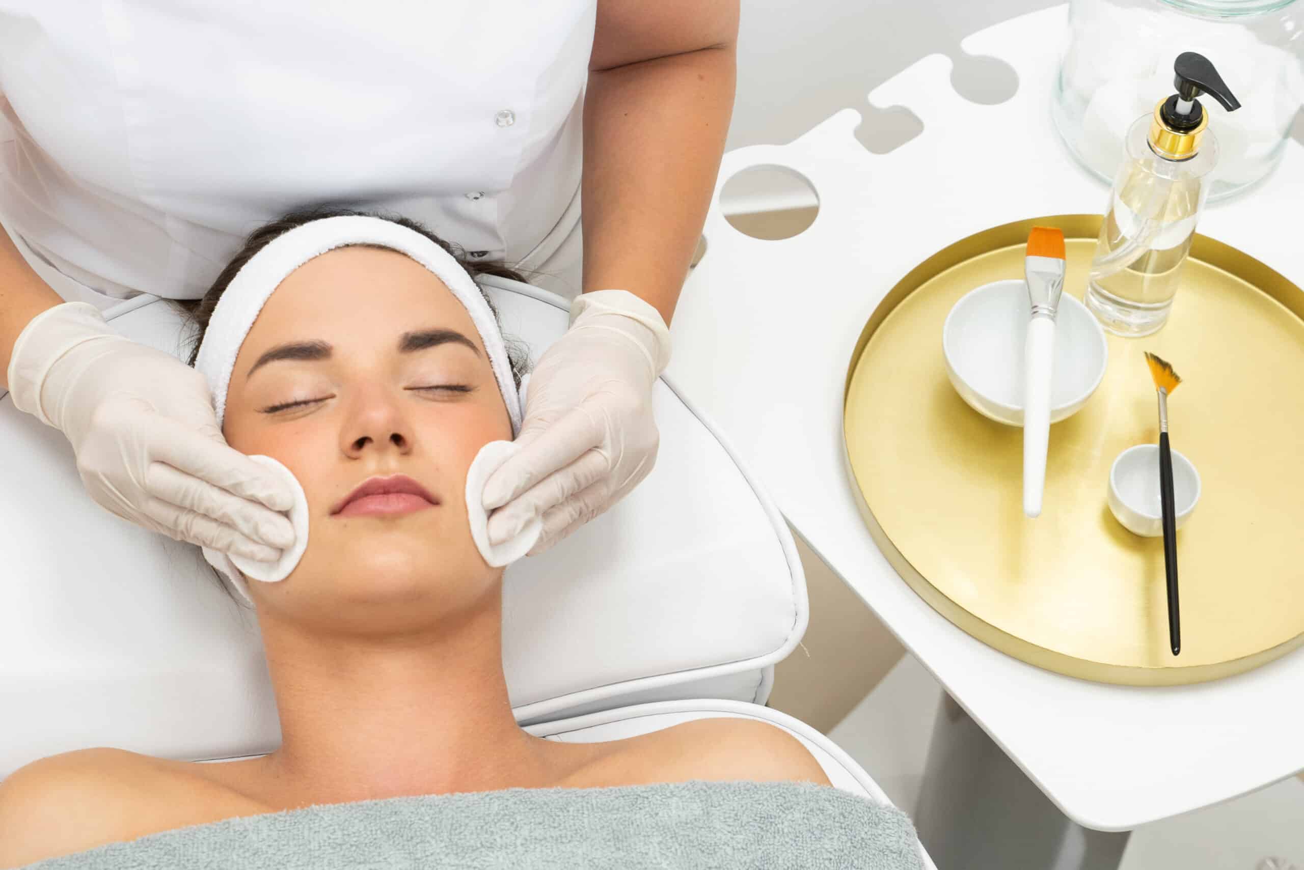 Nici autologiczne — naturalny lifting bez skalpela