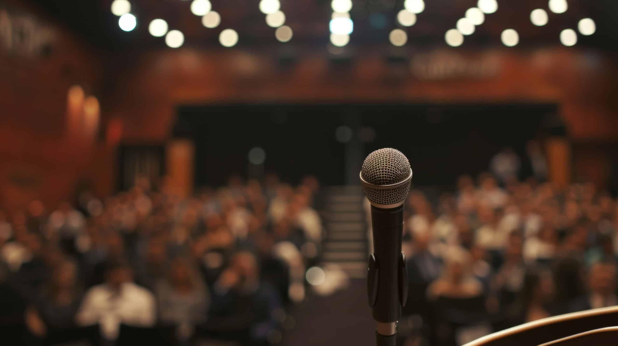 Gdzie wynająć salę konferencyjną w Warszawie? Poradnik krok po kroku